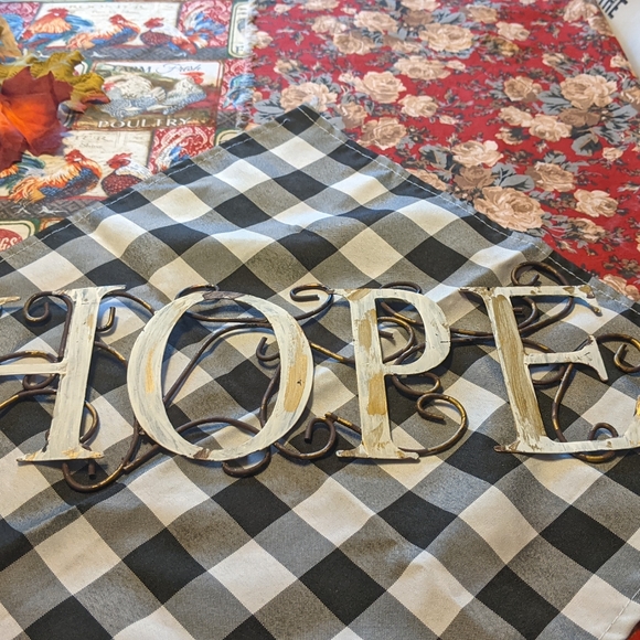 Sign "Hope" - Picture 2 of 2